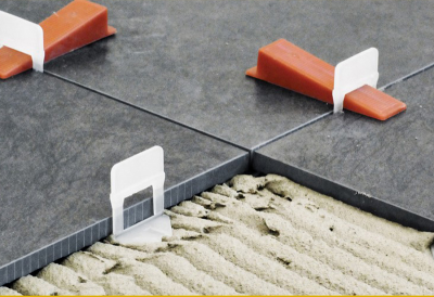Hướng dẫn sử dụng ke lát gạch nền mang đến bề mặt sàn hoàn hảo nhất