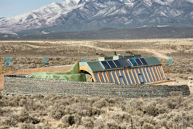 Biệt thự Earthships – mẫu biệt thự làm bằng vật liệu tái chế