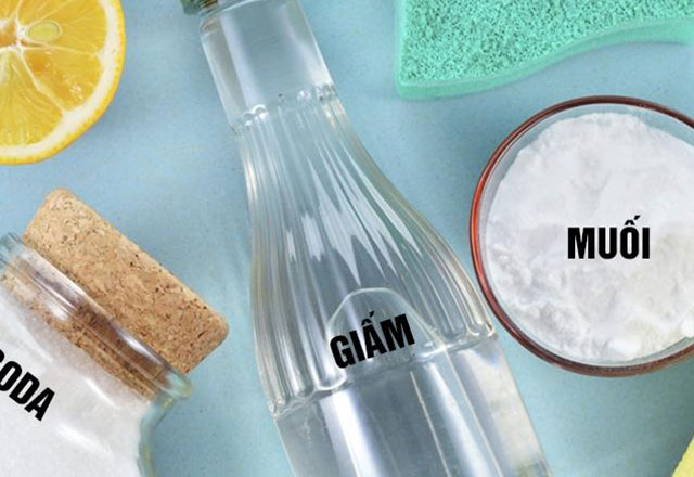 Sử dụng chanh + dấm+ soda để tẩy vết cháy trên sàn gạch