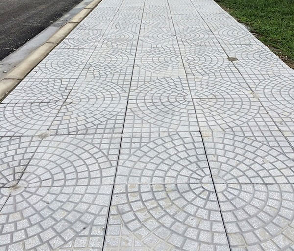 GẠCH LÁT VỈA HÈ CŨ THANH LÝ GIÁ TỐT CHO CÔNG TRÌNH CẢI TẠO