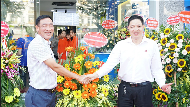 dong-tam-mung-khai-truong-showroom-hai-linh-ha-dong dong tam mung khai truong showroom hai linh ha dong