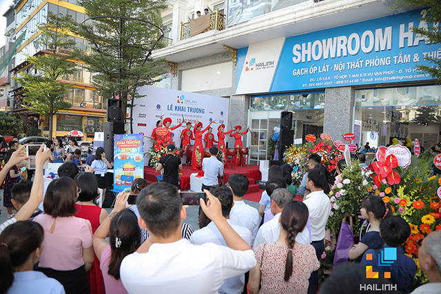 Tưng bừng lễ khai trương showroom Hải Linh Hà Đông khai truong showroom hai linh ha dong 1