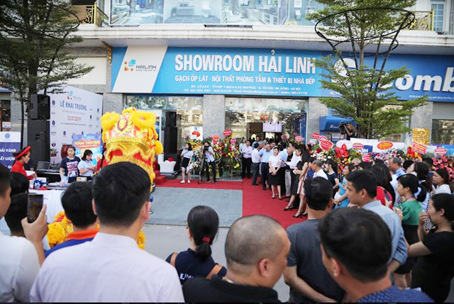 khai-truong-showroom-hai-linh-ha-dong-7 khai truong showroom hai linh ha dong 7