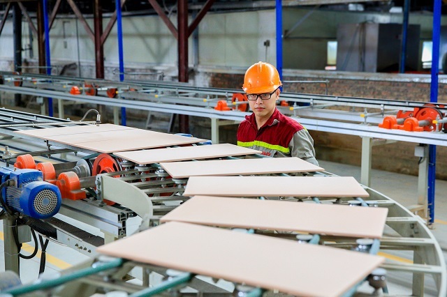 san xuat gach op lat