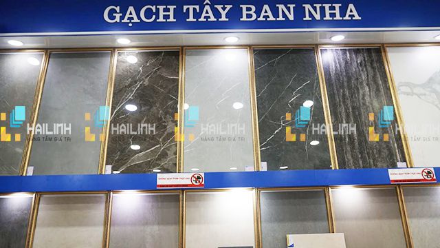 Không gian trưng bày gạch ốp lát tại showroom Hải Linh Hà Đông tich cuc chuan bi cong doan cuoi cung khai truong showroom hai linh ha dong 1