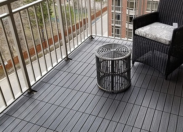 Gach ban cong de thoat nuoc